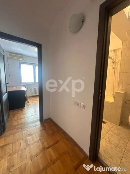 Apartament cu 3 camere semidecomandat în Kogălniceanu