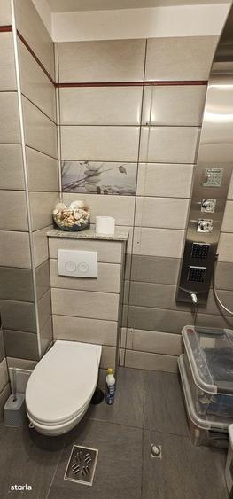 Apartament cu 4 camere decomandat în Răcădău