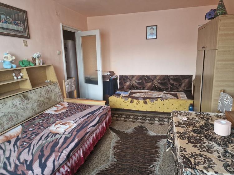 Apartament cu 2 camere decomandat în Precista