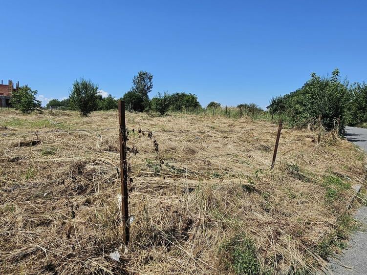 Teren Giulesti, Sector 6, Strada Poiana Lacului, Suprafata 5000 mp - 2