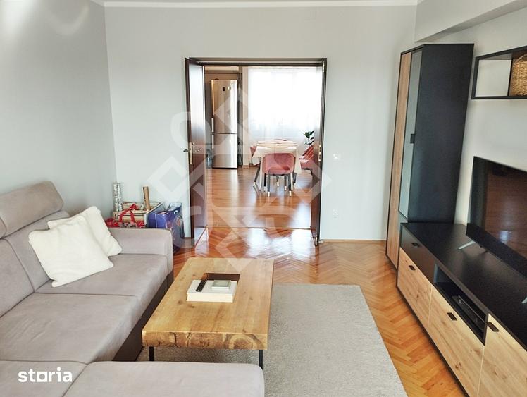Apartament cu 3 camere decomandat, mobilat în Orașul Nou