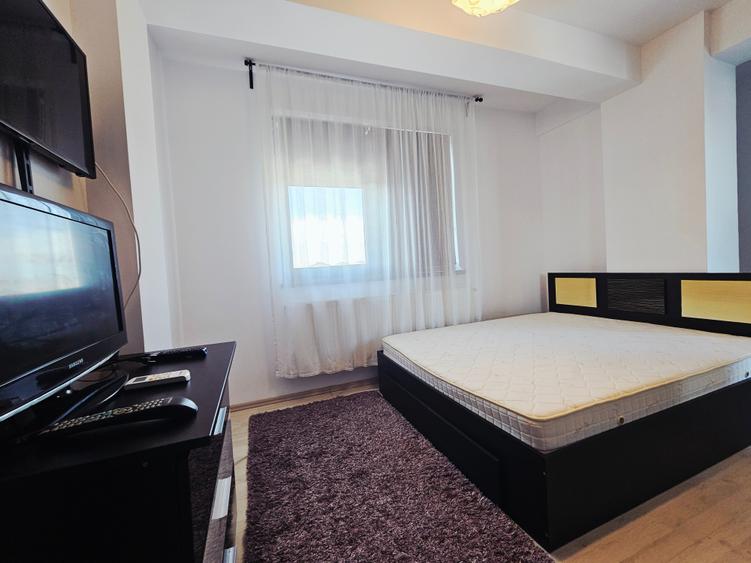 Apartament cu 3 camere semidecomandat, mobilat în Bucureștii Noi