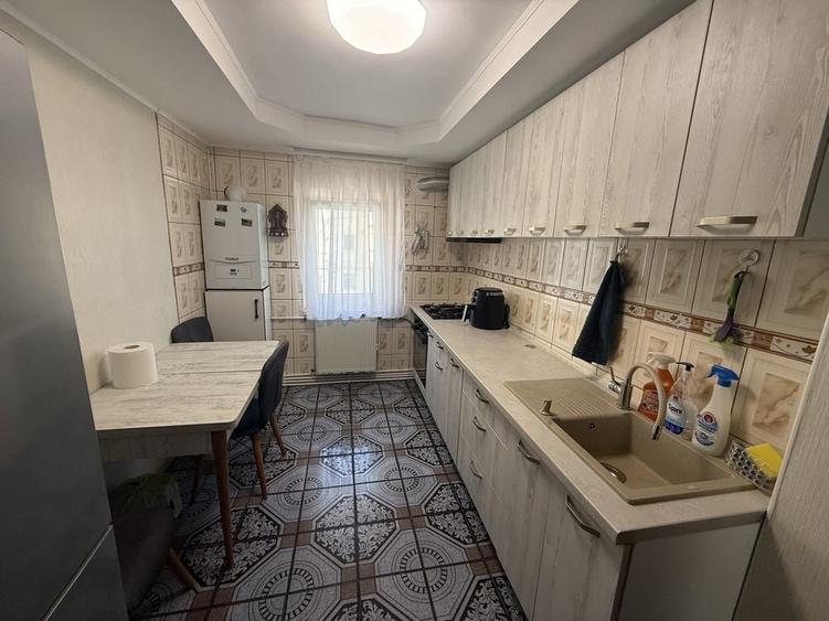Apartament cu 2 camere nedecomandat în Central