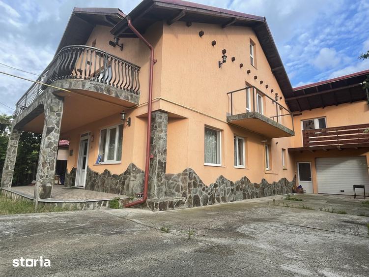 Casă cu 5 camere cu Teren 260 Mp în Gara Veche