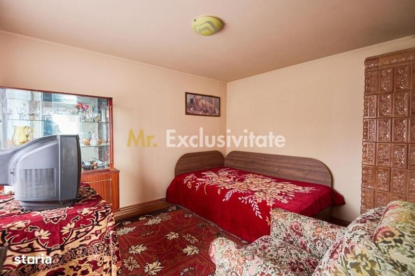 Casă cu 3 camere în Pietroasa