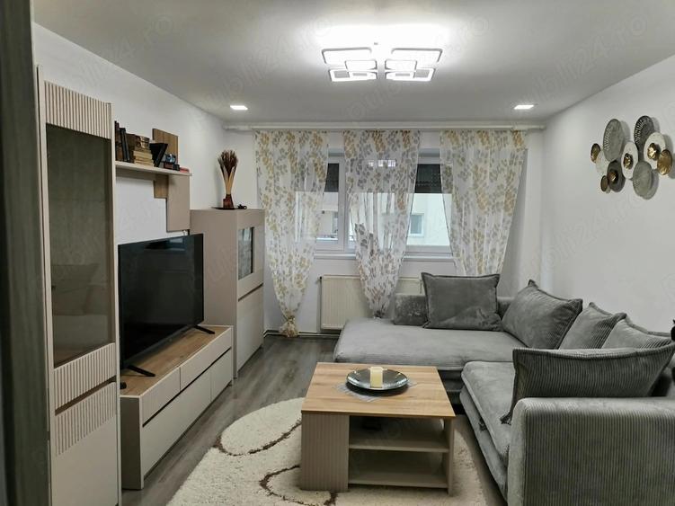 Apartament cu 2 camere decomandat în Sud
