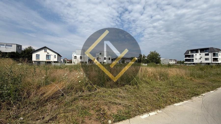 Teren Construcții intravilan de 4700 mp, în Otopeni