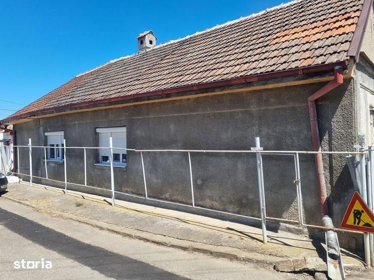 Casă cu 3 camere cu Teren 259 Mp în Central