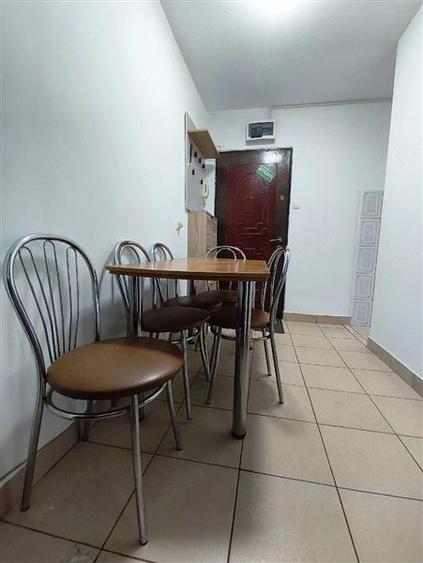 Apartament cu 2 camere nedecomandat, mobilat în Girocului
