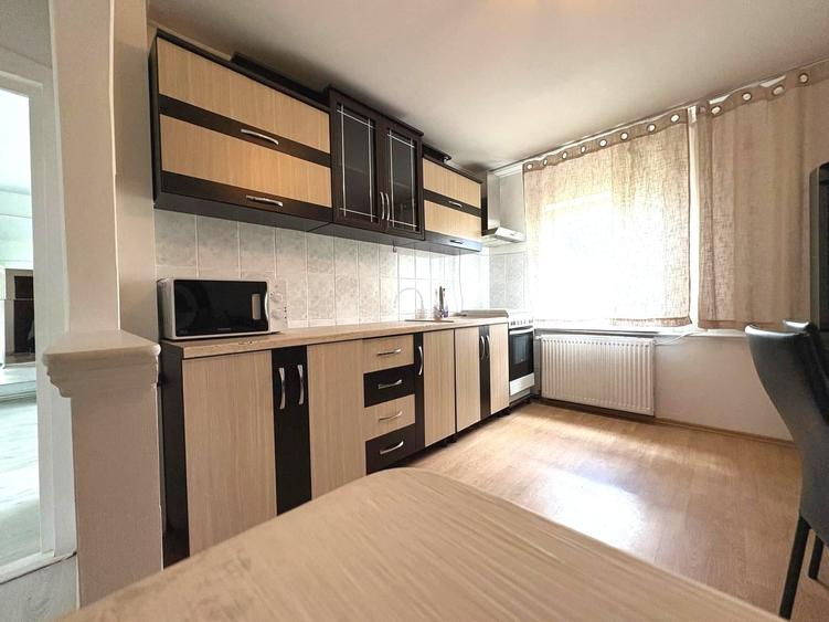 Apartament cu 3 camere decomandat în Porolissum