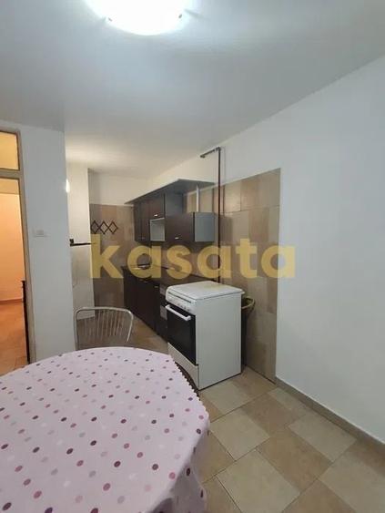 Apartament cu 2 camere decomandat, mobilat în Crângași