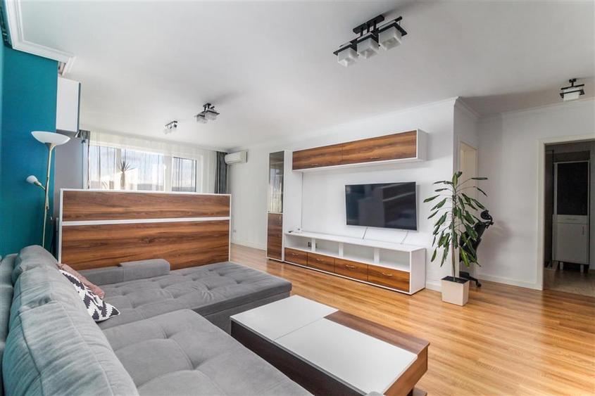 Apartament cu 2 camere semidecomandat, mobilat în Iris