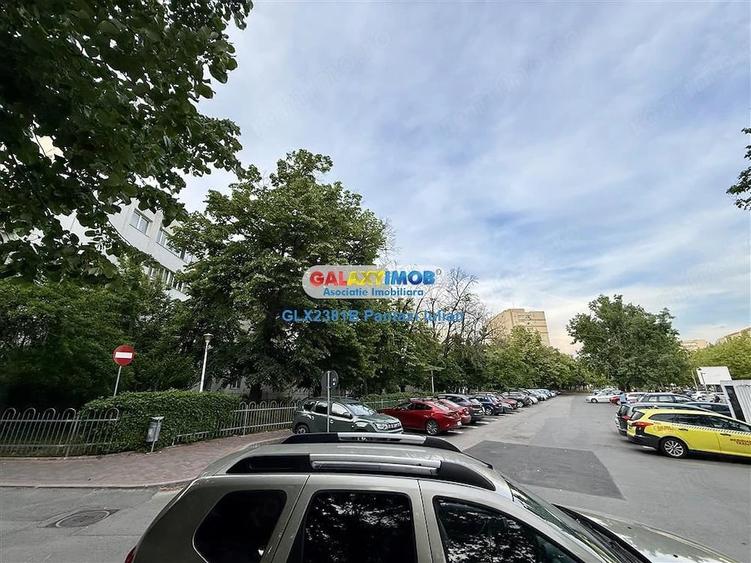 Apartament cu 4 camere semidecomandat în Nicolae Grigorescu