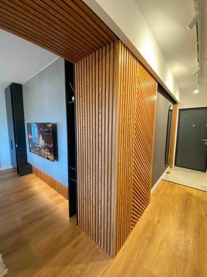 Apartament cu 3 camere semidecomandat în Exterior Vest