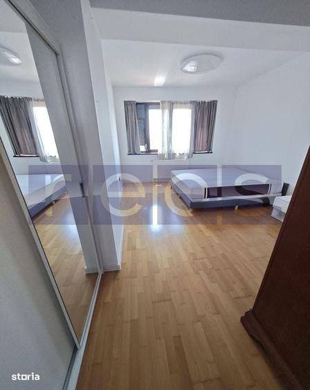Apartament cu 3 camere decomandat în Foișorul de Foc