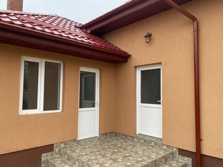 Casă cu 4 camere în Vernești