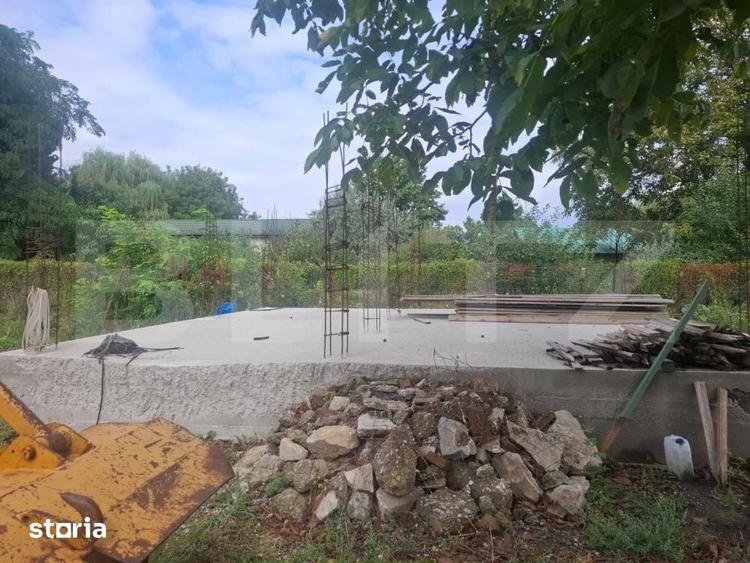Teren de 3283 mp, în Central