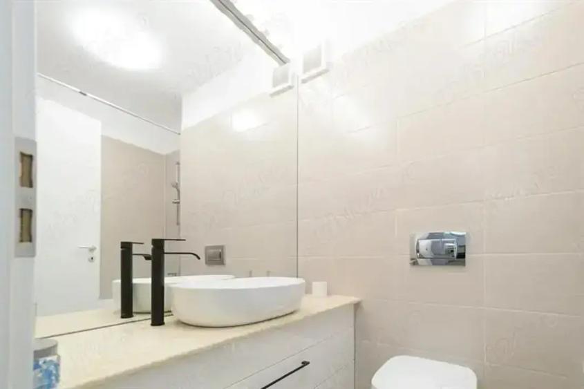 Apartament cu 2 camere decomandat, mobilat în Pipera