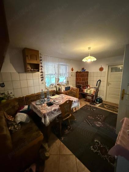 Casă cu 3 camere cu Teren 370 Mp în Eșelnița