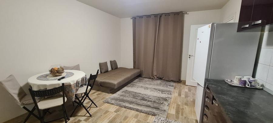 Apartament cu 2 camere decomandat în Ghiroda