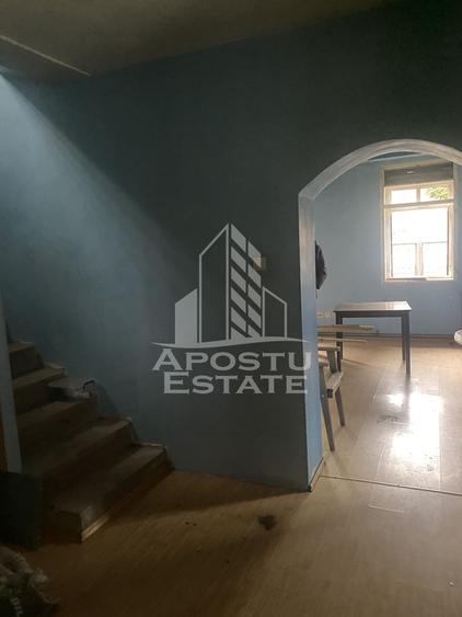 Casă individuală cu 5 camere cu Canalizare în Fabric