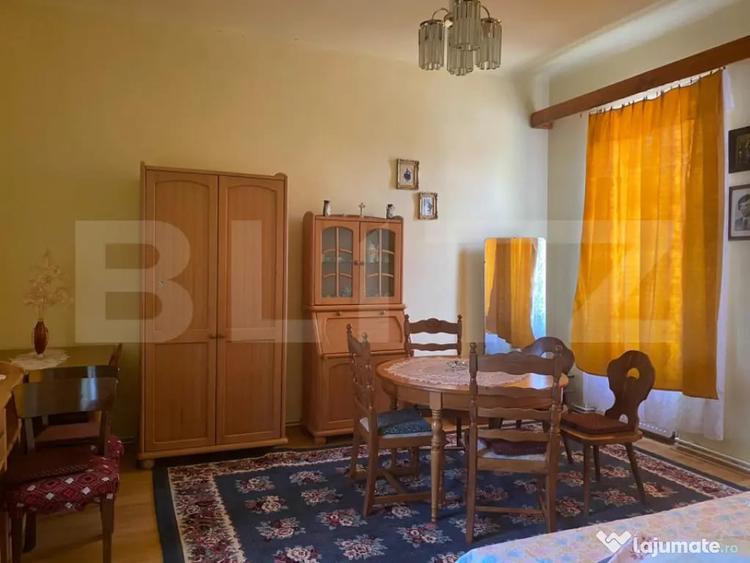 Casă cu 4 camere cu Teren 965 Mp în Central