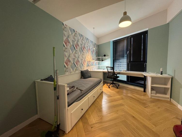 Apartament cu 3 camere în Universitate