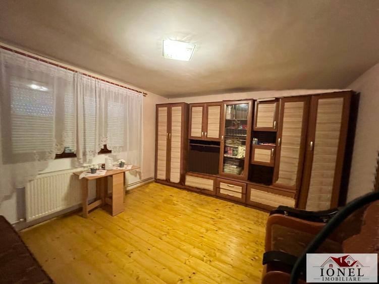 Casă individuală cu 2 camere cu Teren 1050 Mp în Drașov