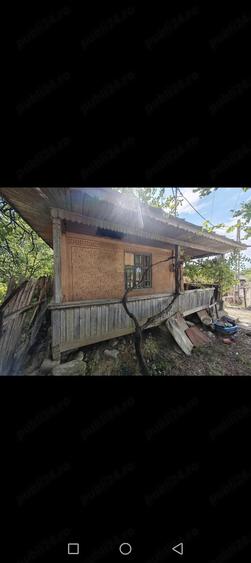 Casă cu Teren 1577 Mp în Horezu