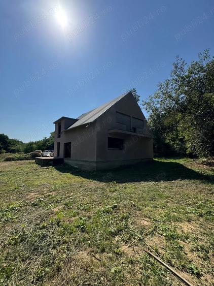 Casă cu 5 camere în Hemeiuș