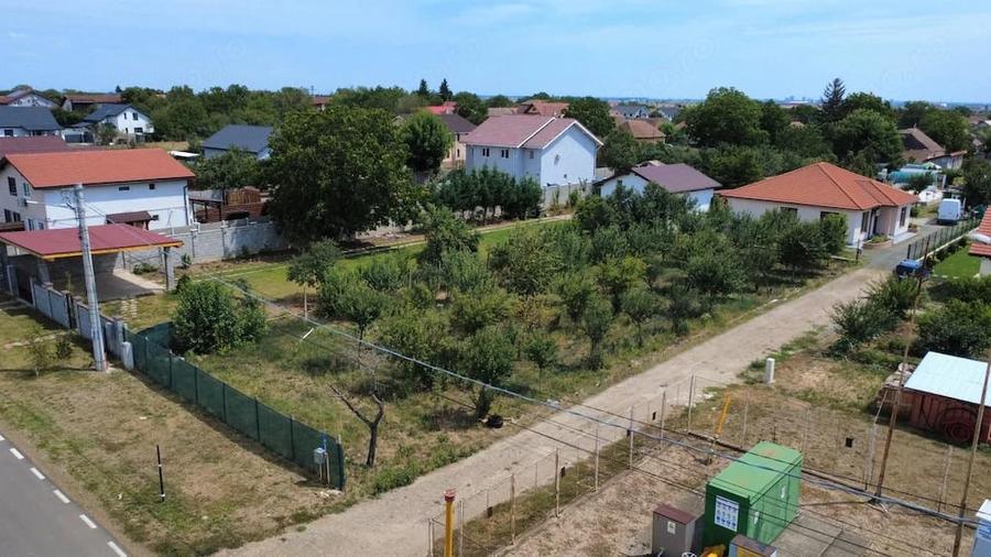 Teren de 800 mp, în Sânandrei