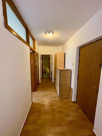 Apartament cu 2 camere decomandat, mobilat în Nerva Traian