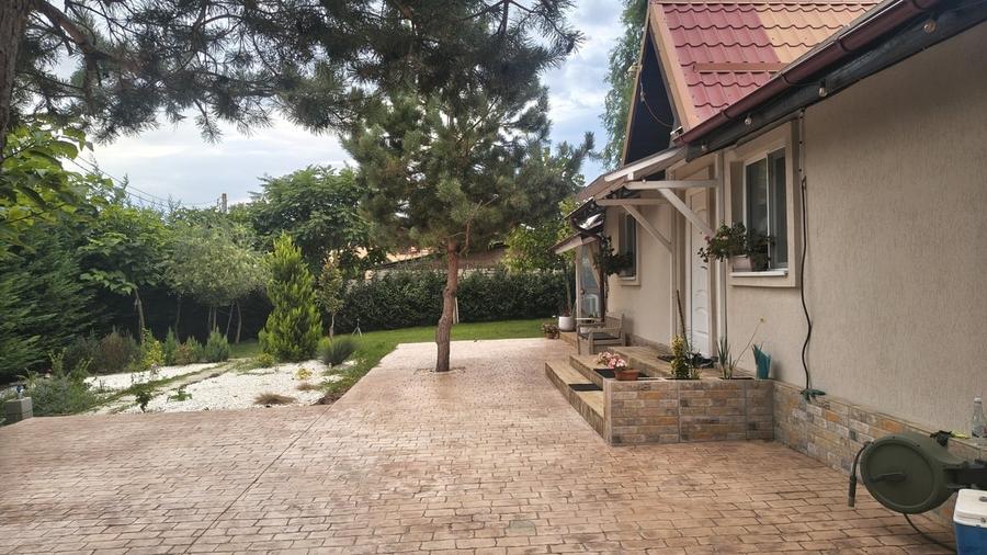 Casă cu 3 camere cu Teren 800 Mp în Mihai Bravu