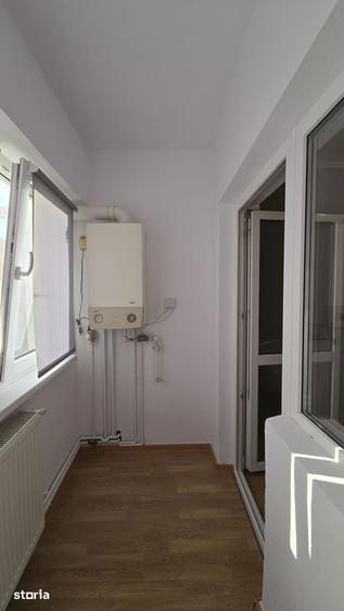 Apartament cu 2 camere decomandat în Vitrometan