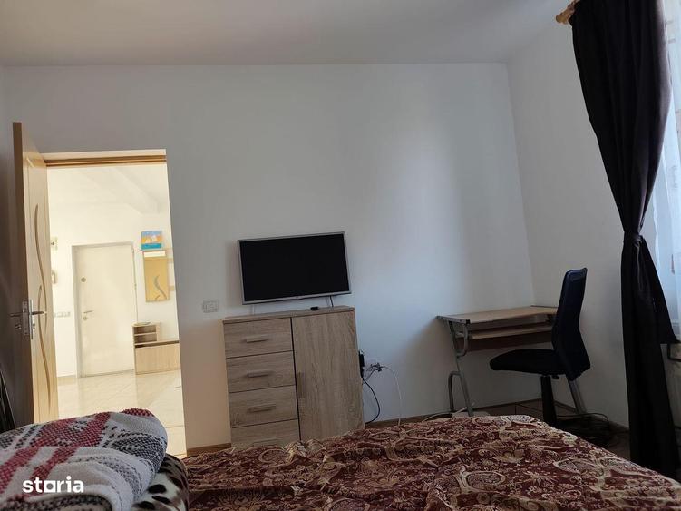 Casă cu 4 camere cu Teren 560 Mp în Joița