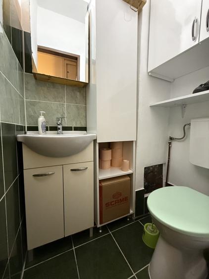 Apartament cu 3 camere decomandat, mobilat în Girocului