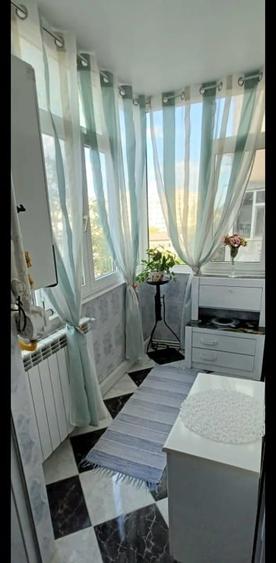 Apartament cu 2 camere decomandat, mobilat în Central