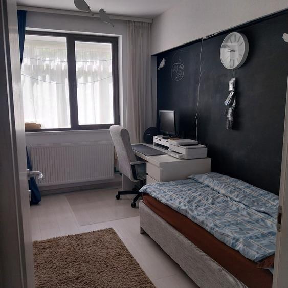 Apartament cu 3 camere decomandat în Tineretului
