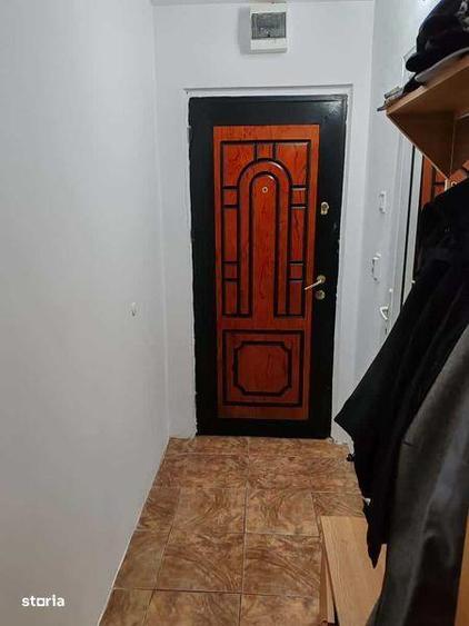 Apartament cu 2 camere nedecomandat în Letea Veche
