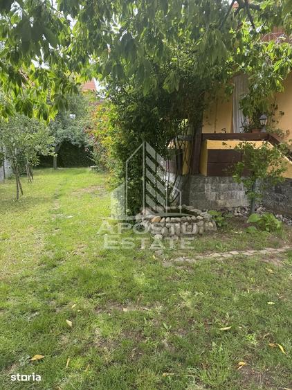Casă cu 7 camere cu Teren 1752 Mp în Ghiroda