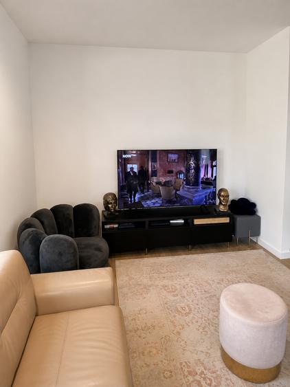 Apartament cu 4 camere decomandat în Pipera