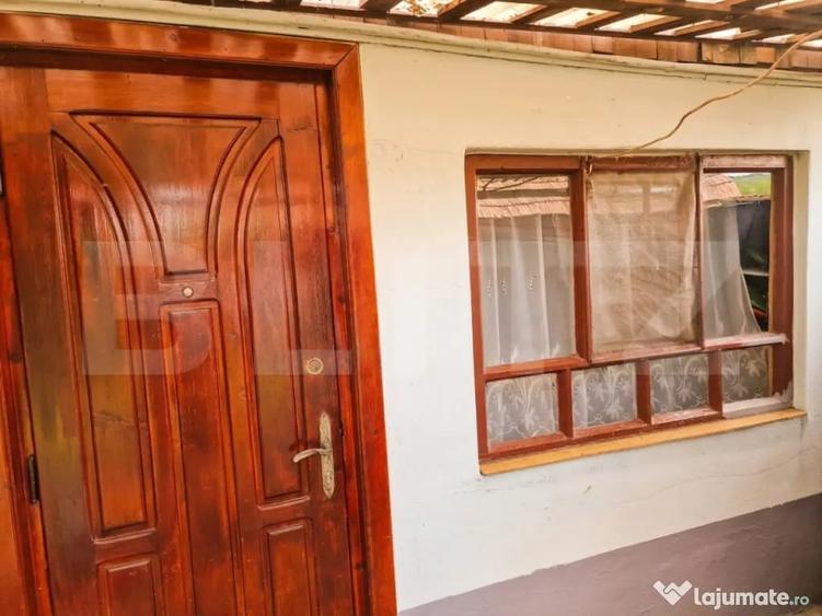Casă cu 2 camere cu Teren 8290 Mp în Iclod