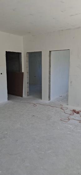 Casă individuală cu 3 camere cu Canalizare în Luminița