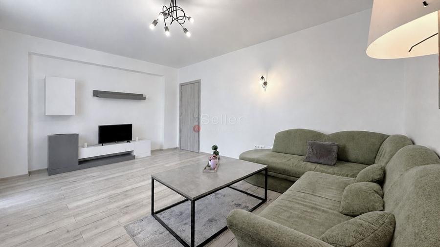 Apartament cu 3 camere decomandat, mobilat în Tractorul