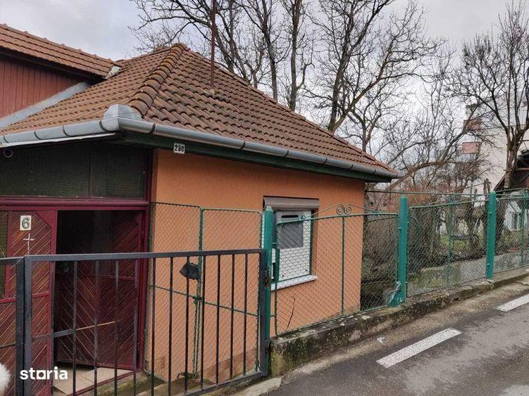 Locuinta 2 Camere, Terasa Acoperita, Bucatarie Vara, Pivnita, Anexe - 1