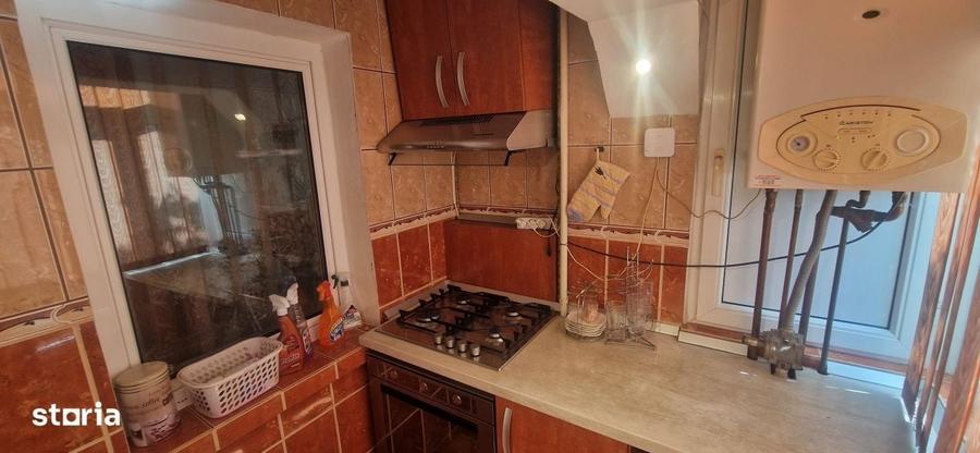 Apartament cu 3 camere decomandat în 1 Mai