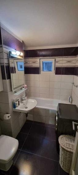 Apartament cu 2 camere decomandat în Girocului
