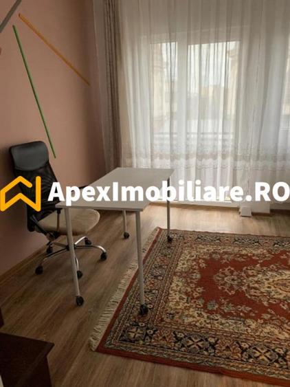 Apartament cu 3 camere decomandat în Armeneasca