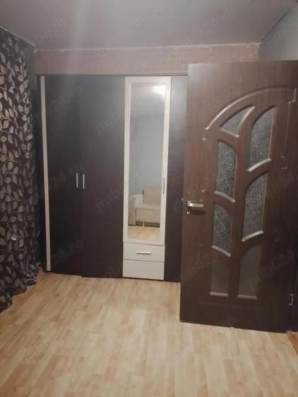 Apartament cu 2 camere nedecomandat în Oravița