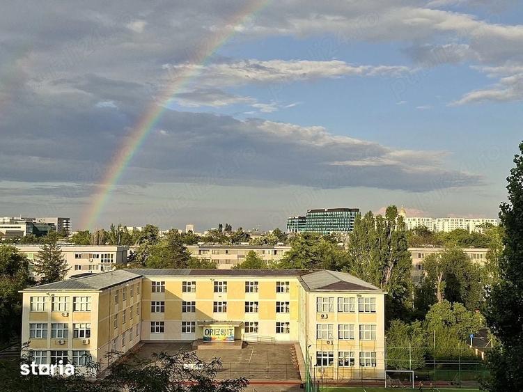 Apartament cu 3 camere în Drumul Taberei